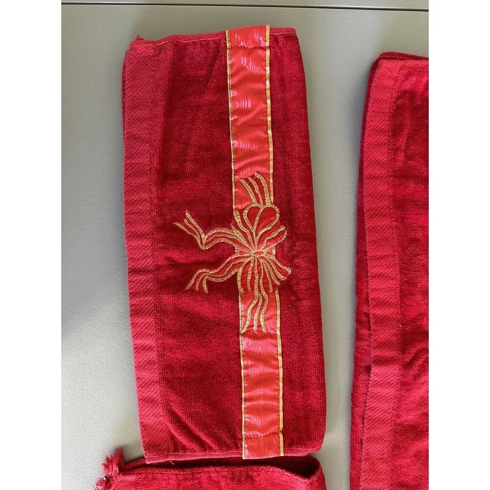 R A Briggs Towel Set Red Embroidered 3 Piece Bath Hand Face Christmas Bow